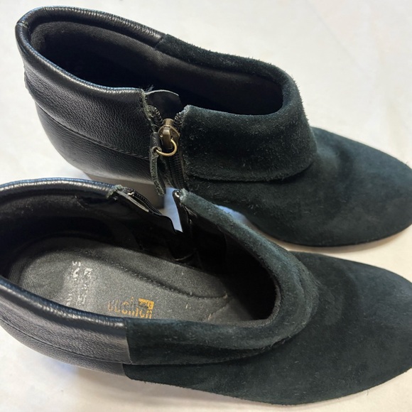 Elegant Black Women's Shoes - Picture 8 of 10